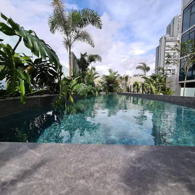 Cosmopolitan 1407, 5 Star Facilities, 15m Sjo Airport, Parking, Pool, Gym Apartment San Jose (San Jose)