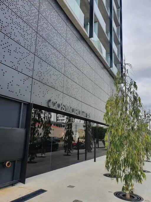 Cosmopolitan 1407, 5 Star Facilities, 15m Sjo Airport, Parking, Pool, Gym *