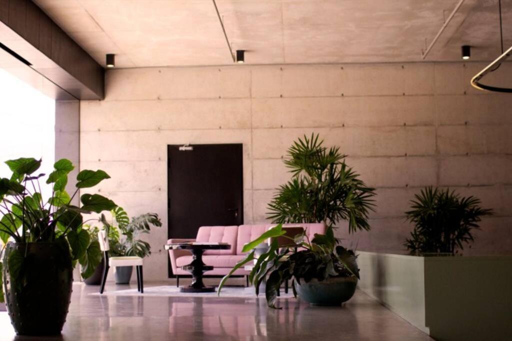 Cosmopolitan 1407, 5 Star Facilities, 15m Sjo Airport, Parking, Pool, Gym Apartment San Jose (San Jose)