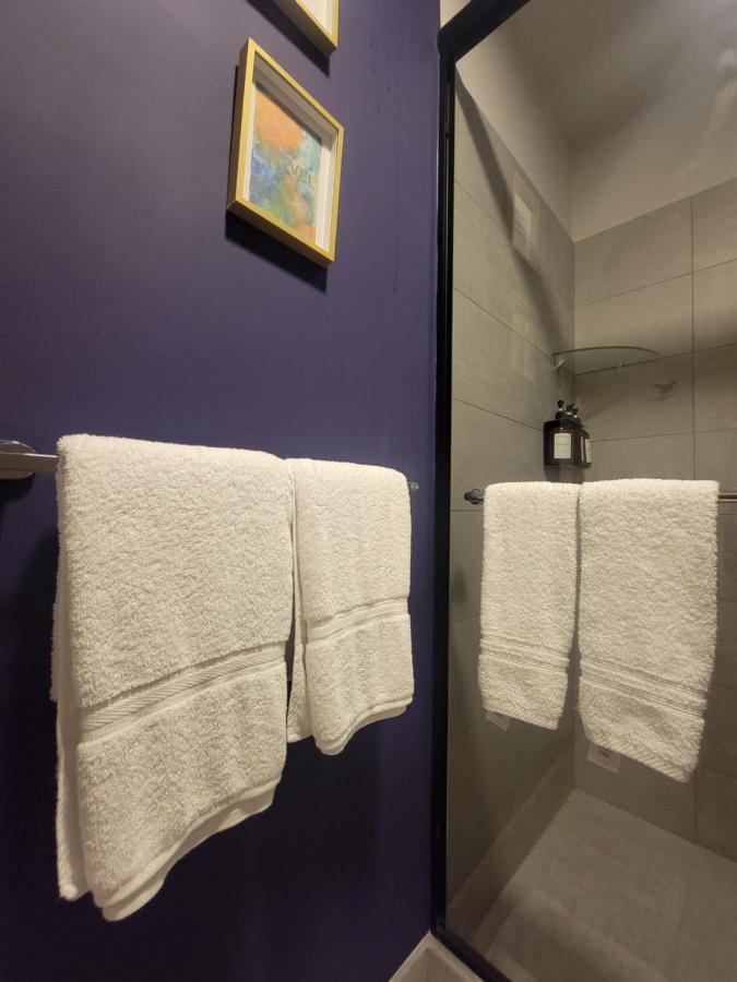 Cosmopolitan 1407, 5 Star Facilities, 15m Sjo Airport, Parking, Pool, Gym Apartment San Jose (San Jose)